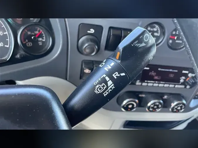 2021 PETERBILT 579
