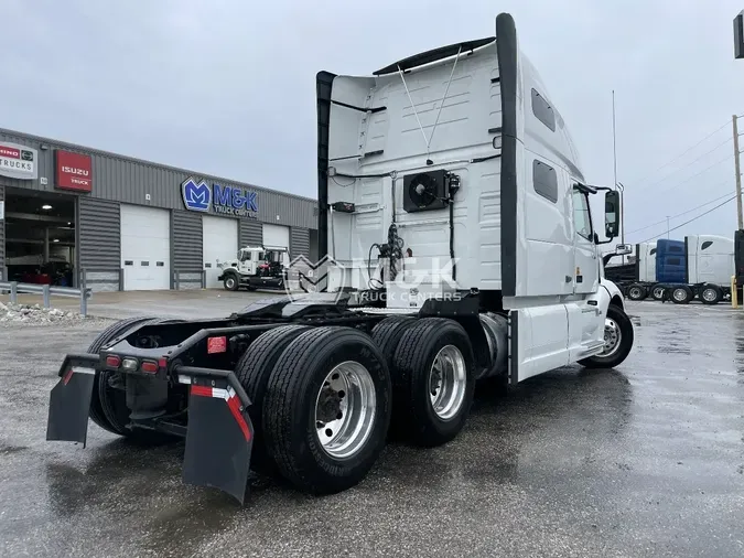 2020 VOLVO VNL64T760