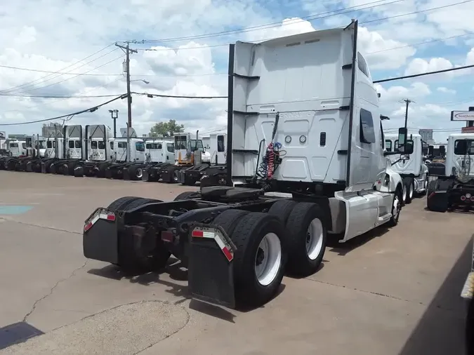 2019 NAVISTAR INTERNATIONAL LT625 SLPR CAB