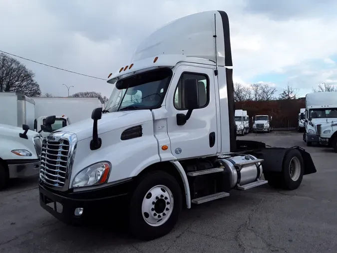 2016 FREIGHTLINER/MERCEDES CASCADIA 11382b408386a32ecb35c32b6b26333db6f