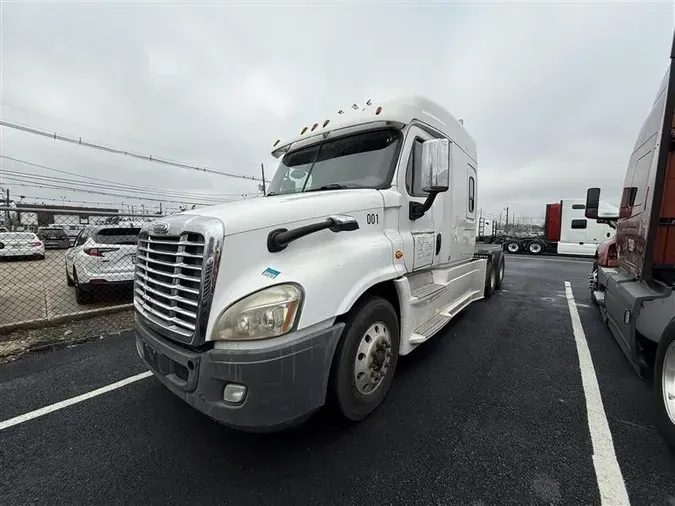 2017 FREIGHTLINER CASCADIA EVOLUTION