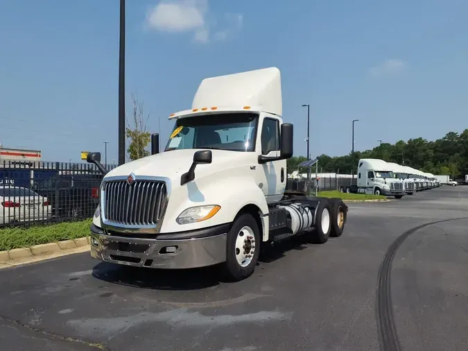 2019 NAVISTAR INTERNATIONAL LT625 DAYCAB T/A