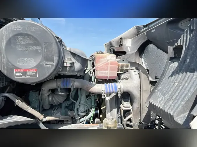 2020 Volvo VNR64T64082b6ad8e6e40d2068136a3344678b838