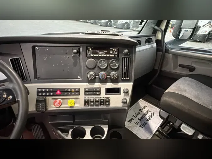 2021 Freightliner Cascadia 12682b8d778459153a6d734ac9a91d86eb3