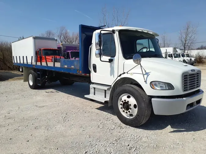 2018 FREIGHTLINER/MERCEDES M2 106