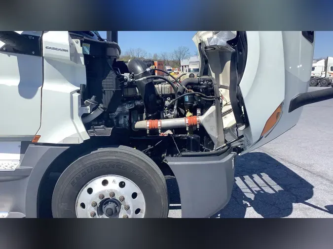 2021 Freightliner Cascadia 126