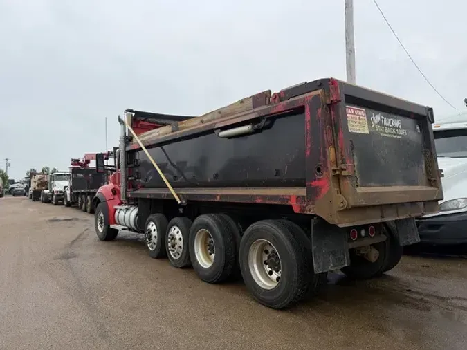 2017 KENWORTH T880