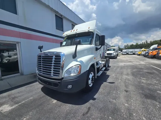 2018 FREIGHTLINER CASCADIA 125