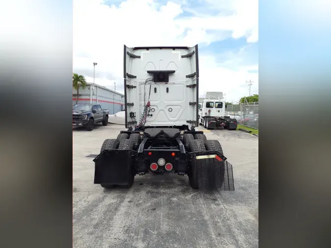 2019 FREIGHTLINER/MERCEDES CASCADIA 125