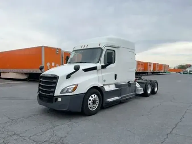 2020 Freightliner Cascadia