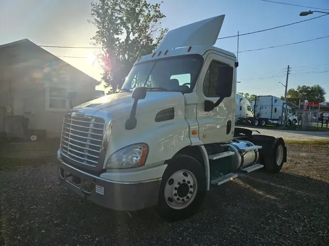 2019 FREIGHTLINER/MERCEDES CASCADIA 11382cc2aea493bb4c0bf5ea4531d31865c