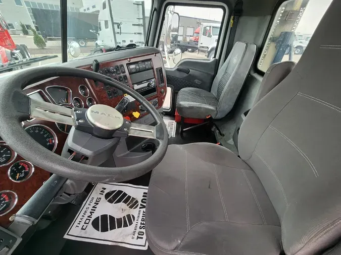 2018 MACK CXU613