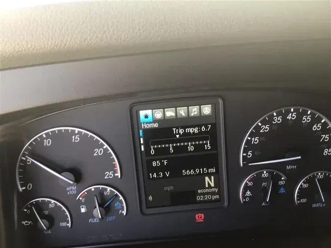 2021 FREIGHTLINER CA126