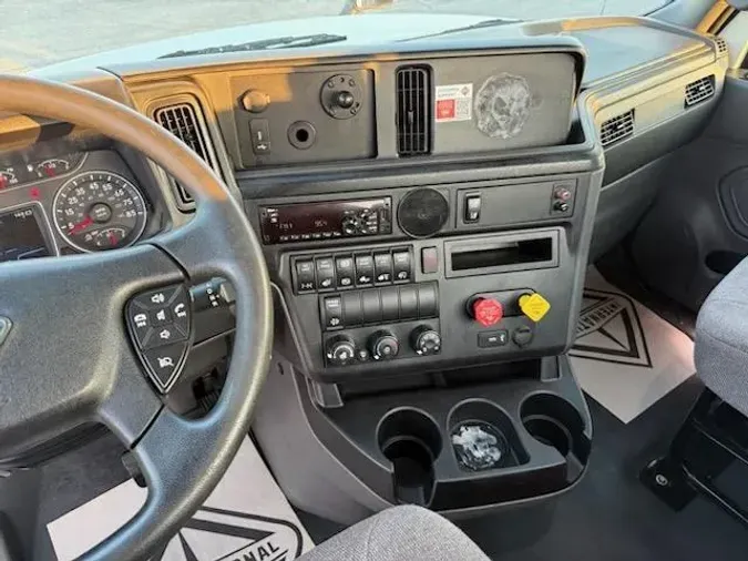 2020 International LT625