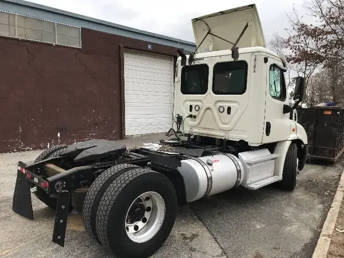 2019 Freightliner X11342ST