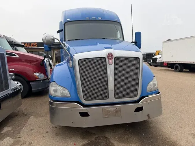 2016 KENWORTH T68082d3d6d76396be9c2e42d95b50ddc2a0