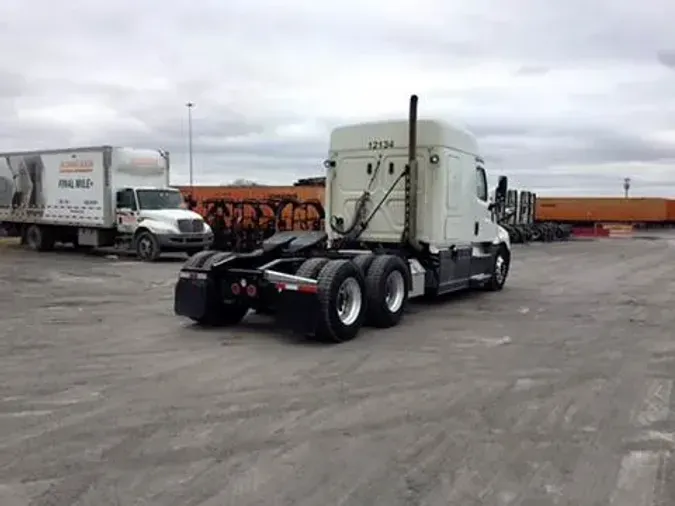 2020 Freightliner Cascadia