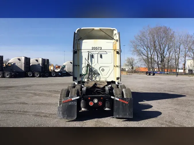 2021 Freightliner Cascadia 126