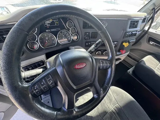 2020 Peterbilt 579