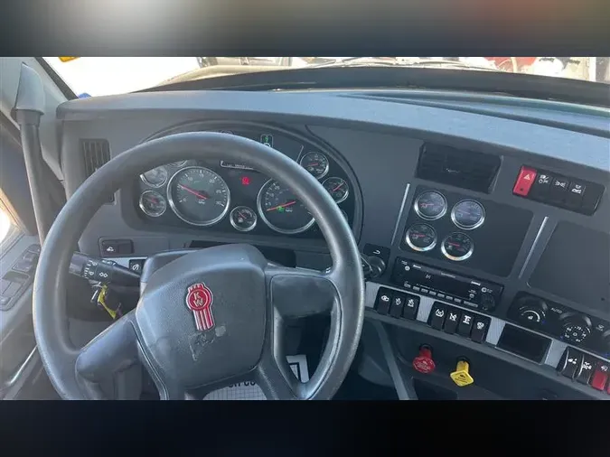 2022 KENWORTH T680