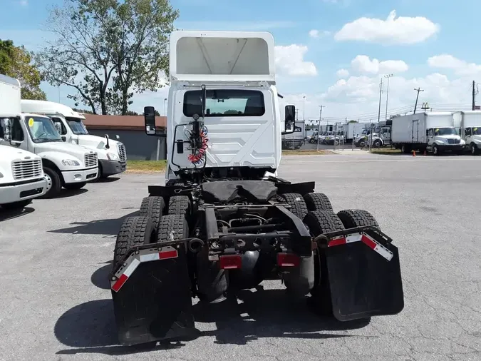 2019 NAVISTAR INTERNATIONAL LT625 DAYCAB T/A