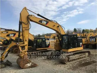 2015 CATERPILLAR 335
