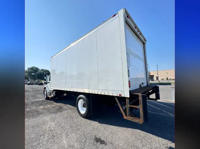 2016 FREIGHTLINER/MERCEDES M2 106