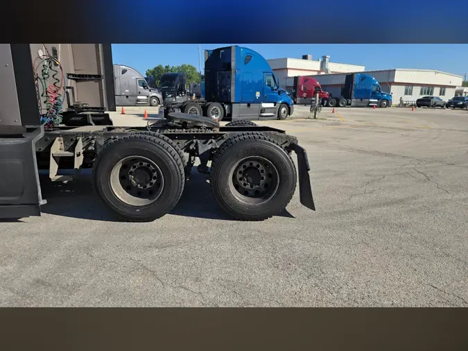 2022 International LT