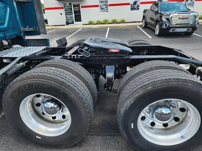 2022 FREIGHTLINER CASCADIA