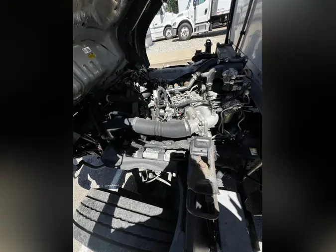 2018 ISUZU NPR
