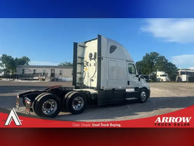 2020 FREIGHTLINER CA126