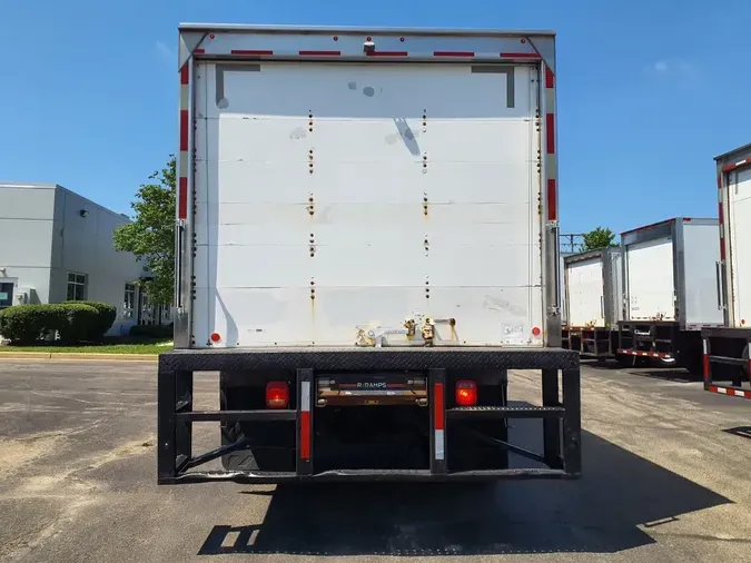 2019 FREIGHTLINER M2 106