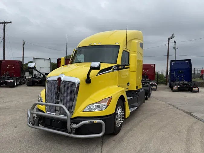 2023 Kenworth T680