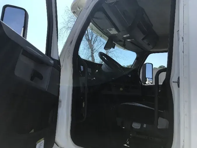 2018 Freightliner T12664ST