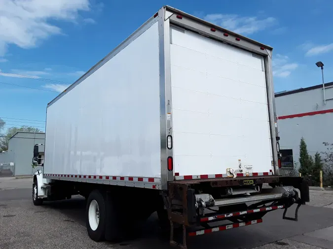 2016 FREIGHTLINER/MERCEDES M2 106