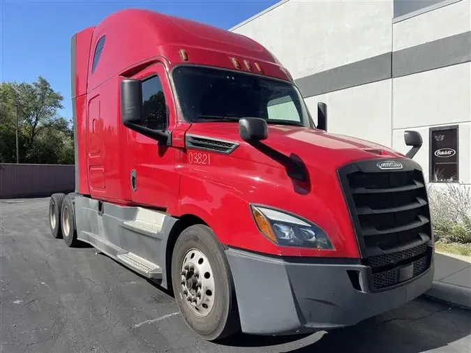 2020 FREIGHTLINER CA126