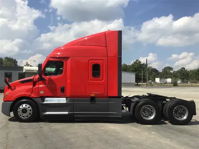 2021 FREIGHTLINER CA126