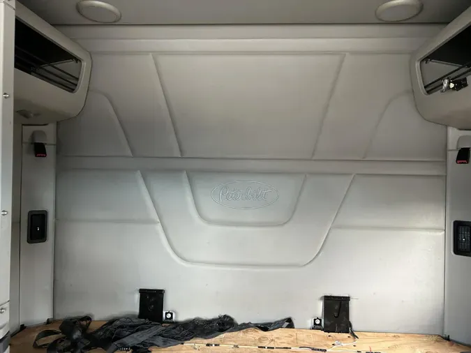2021 Peterbilt 567