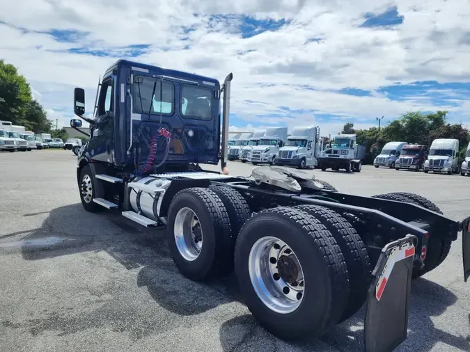 2021 FREIGHTLINER CASCADIA PX11664ST