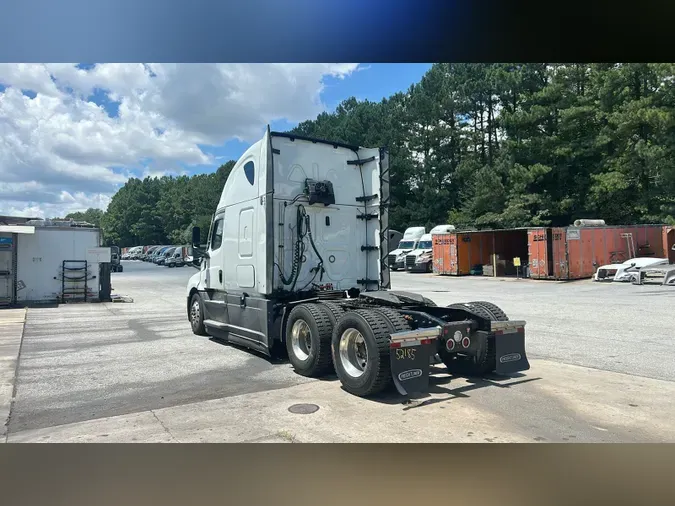 2022 Freightliner Cascadia 126