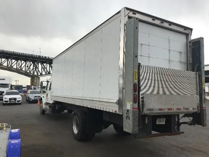 2014 Freightliner M2