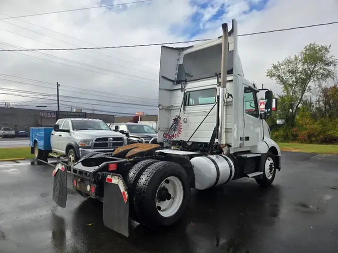 2019 VOLVO VNL42T 30083045d5f0884197970ecf6d70d42f010