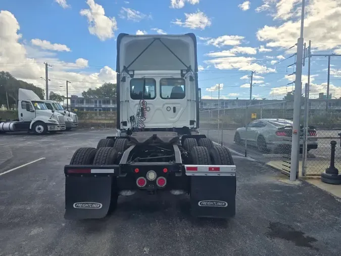 2019 FREIGHTLINER/MERCEDES NEW CASCADIA PX1266483057258ca9822e7a9863882431529af