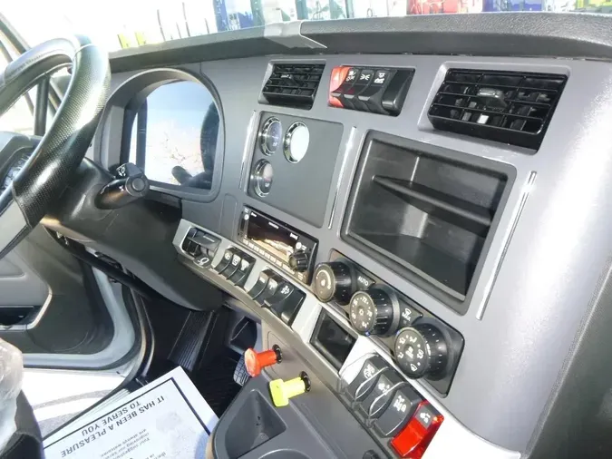 2022 Kenworth T680