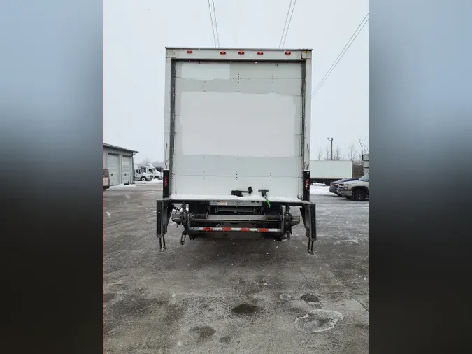 2018 FREIGHTLINER/MERCEDES M2 106