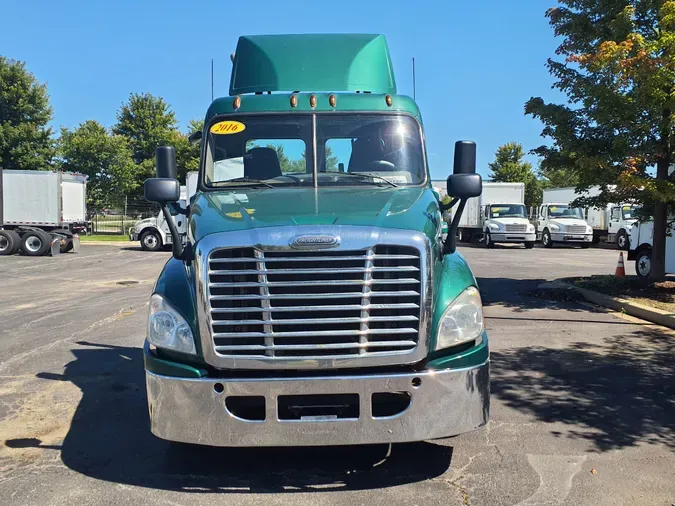 2016 FREIGHTLINER/MERCEDES CASCADIA 125