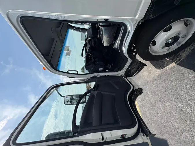 2025 ISUZU GAS NPRGASHD