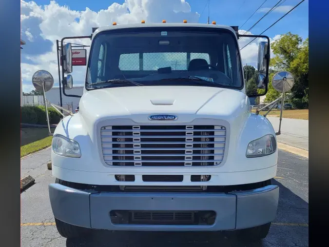 2016 FREIGHTLINER M2 106