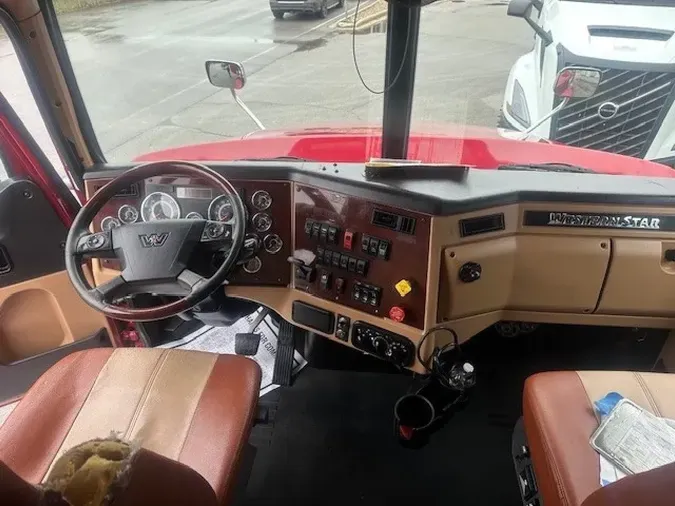 2019 WESTERN STAR 5700XE
