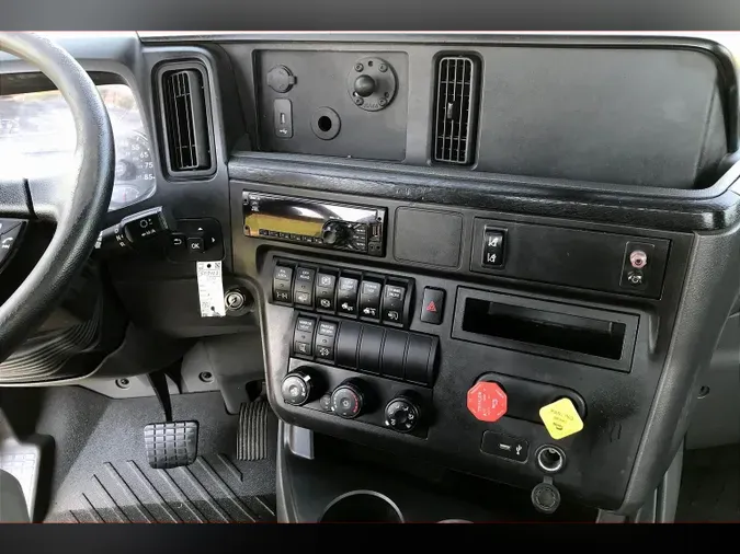 2021 INT LT625 6x4